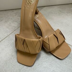 Vince Camuto Tan Women's Sandals